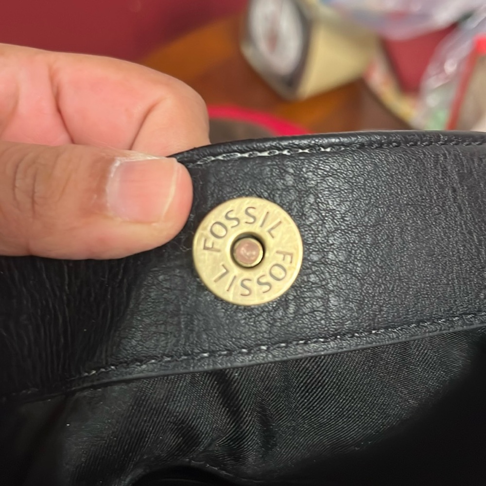 Fossil Black Shoulder Bag Sleek Design - Picture 7 of 14